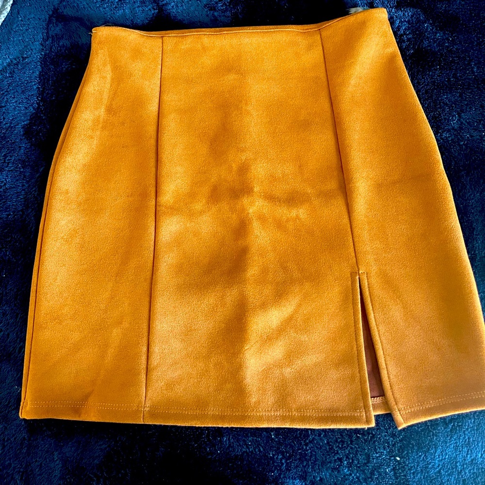 Brown skirt
